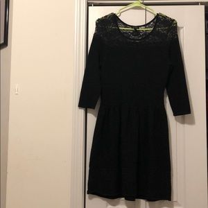 Black Jessica Simpson dress